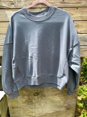 Abercrombie Washed Slate Gray Slightly Cropped Crewneck Sweatshirt Size Large